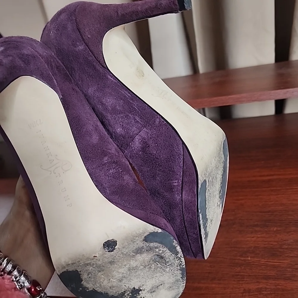 Ivanka Trump purple pumps. Size 7